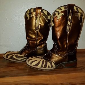 Square toe stingray cowboy boots